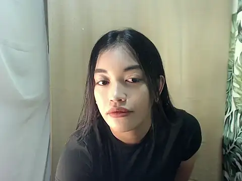 Snapshot of itsme_gwen chatting on May 20, 2026, 7:36 am itsme gwen online show from May 20, 2026, 7:36 am
