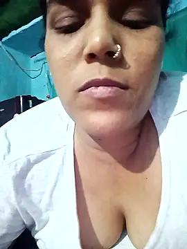 ritu4 online show from May 27, 2026, 7:22 pm
