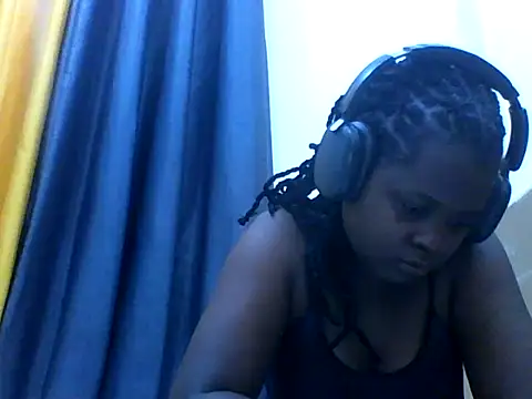 Snapshot of ladar chatting on July 1, 2026, 5:09 am ladar online show from July 1, 2026, 5:09 am