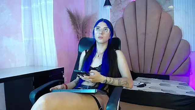 Kyomi Hunt online show from July 13, 2026, 2:36 am