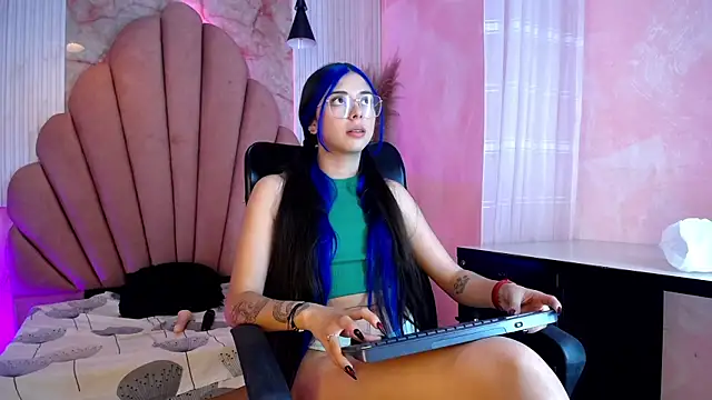 Kyomi Hunt online show from July 16, 2026, 3:34 am