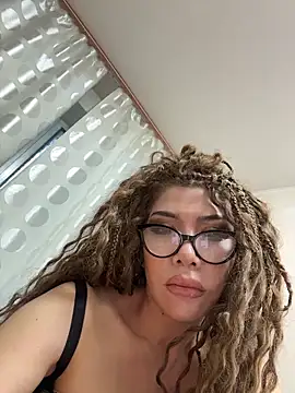 JessicaNichols  online show from May 30, 2026, 2:03 pm