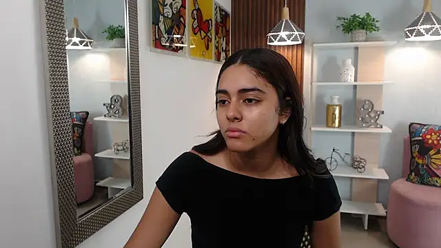  Lucy Grey  online show from May 22, 2026, 11:05 am