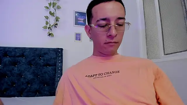 Snapshot of scarlett_777_dante chatting on July 10, 2026, 2:30 pm scarlett 777 dante online show from July 10, 2026, 2:30 pm