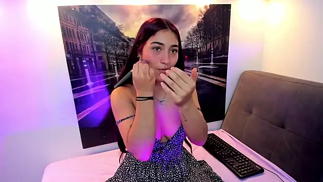Nina-Mars online show from May 28, 2026, 7:11 pm