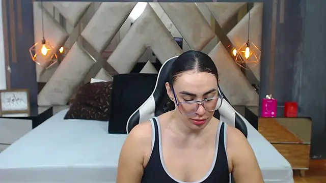 MartinaaFit online show from July 28, 2026, 12:48 pm