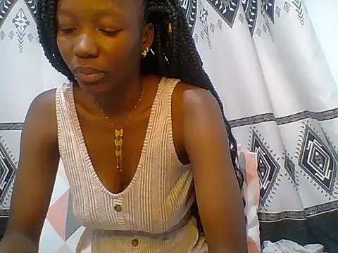 Snapshot of Shania_loveer chatting on July 18, 2026, 10:35 pm Shania loveer online show from July 18, 2026, 10:35 pm