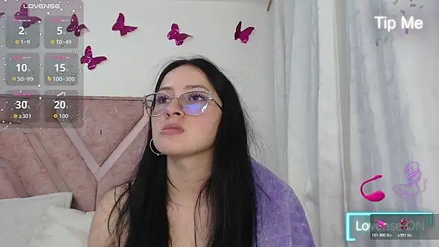 Angel-Hott  online show from May 26, 2026, 3:24 am