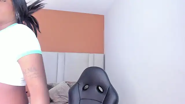 Mia boobs24 online show from July 20, 2026, 12:29 pm