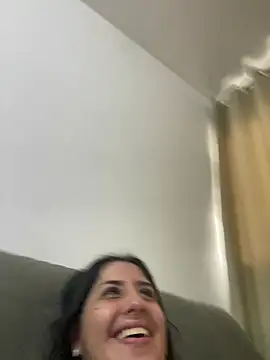 mileninhasexy online show from May 21, 2026, 5:20 pm