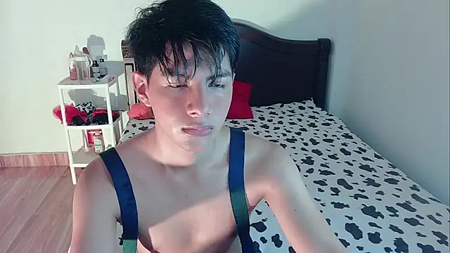 Snapshot of phuwin_bj chatting on July 21, 2026, 5:10 am phuwin bj online show from July 21, 2026, 5:10 am