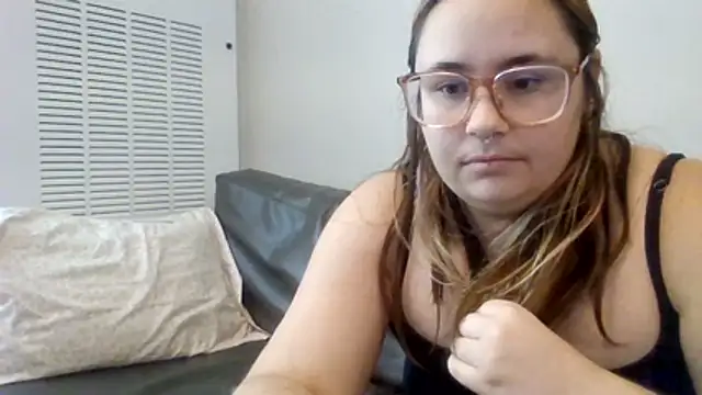Midnight Riott online show from June 17, 2026, 10:00 pm