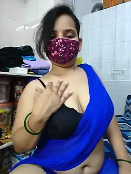 shalini gupta05 online show from July 22, 2026, 4:43 pm