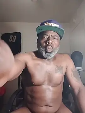 Snapshot of Tremainebigg chatting on May 24, 2026, 9:03 am Tremainebigg online show from May 24, 2026, 9:03 am