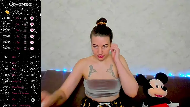 Arya Curves online show from July 23, 2026, 12:46 am