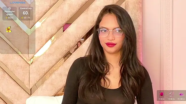 Maddy-Dove online show from July 22, 2026, 3:42 am