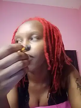 Snapshot of Wetwhispers chatting on May 25, 2026, 11:00 pm Wetwhispers online show from May 25, 2026, 11:00 pm