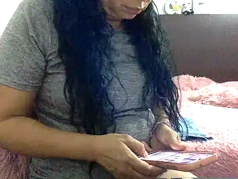 mommy-flabia online show from July 25, 2026, 1:47 am