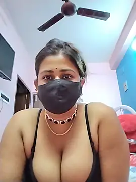 sreyashidas505 online show from June 18, 2026, 1:15 pm