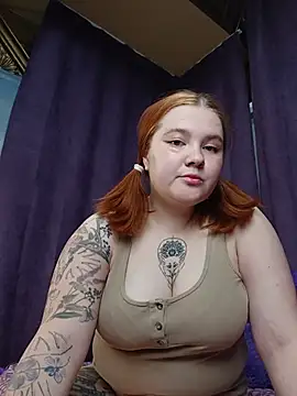 Triss V online show from May 25, 2026, 12:05 am
