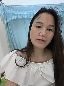 Lye lovely online show from July 28, 2026, 1:21 pm