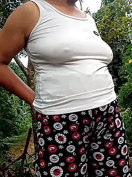 Bong sexy online show from July 25, 2026, 11:08 am