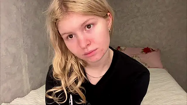 Snapshot of jallymiller chatting on July 20, 2026, 7:49 pm jallymiller online show from July 20, 2026, 7:49 pm