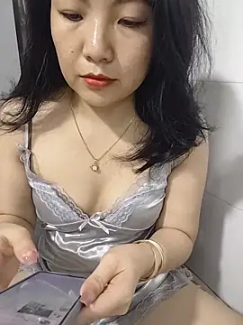 Snapshot of Myry_sweet chatting on June 22, 2026, 3:09 pm Myry sweet online show from June 22, 2026, 3:09 pm