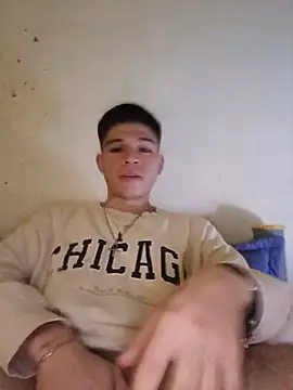 Snapshot of Oliver_LA chatting on July 8, 2026, 8:08 am Oliver LA online show from July 8, 2026, 8:08 am