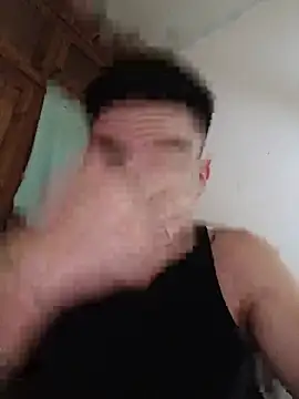 Snapshot of Oliver_LA chatting on July 8, 2026, 8:46 pm Oliver LA online show from July 8, 2026, 8:46 pm