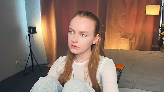Snapshot of TrishaStoecker chatting on June 7, 2026, 7:34 am TrishaStoecker online show from June 7, 2026, 7:34 am
