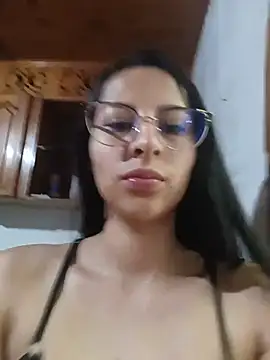 Snapshot of charlotte_collins2_ chatting on June 27, 2026, 2:27 am charlotte collins2 online show from June 27, 2026, 2:27 am