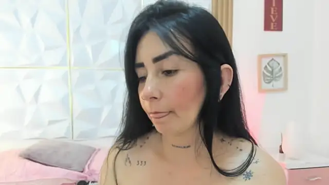 Anniee 333 online show from July 28, 2026, 6:20 pm