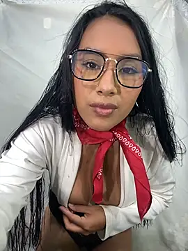Snapshot of Nana-Benavides chatting on May 28, 2026, 7:33 pm Nana-Benavides online show from May 28, 2026, 7:33 pm