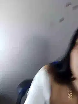 tamara bloom20xx online show from May 27, 2026, 7:44 pm