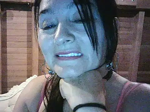 Snapshot of Anlly_garcia002 chatting on May 29, 2026, 3:15 am Anlly garcia002 online show from May 29, 2026, 3:15 am