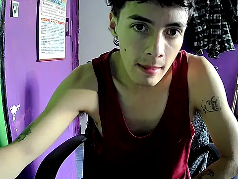 Snapshot of crisanto8 chatting on May 25, 2026, 10:38 pm crisanto8 online show from May 25, 2026, 10:38 pm