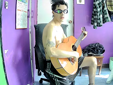 Snapshot of crisanto8 chatting on May 27, 2026, 7:55 pm crisanto8 online show from May 27, 2026, 7:55 pm