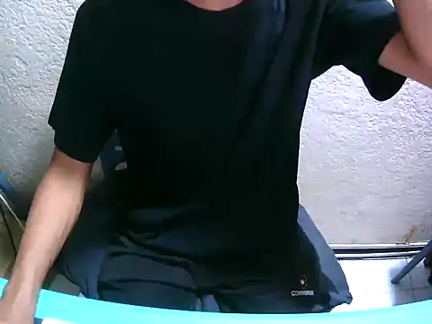 Snapshot of GeeXraven chatting on July 9, 2026, 12:53 pm GeeXraven online show from July 9, 2026, 12:53 pm