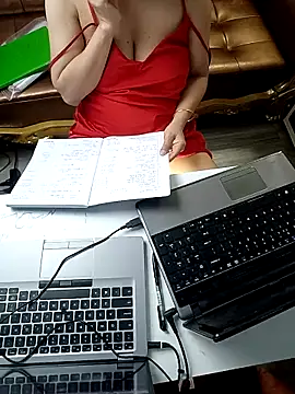 Snapshot of Julie-Rosee chatting on May 24, 2026, 3:55 am Julie-Rosee online show from May 24, 2026, 3:55 am