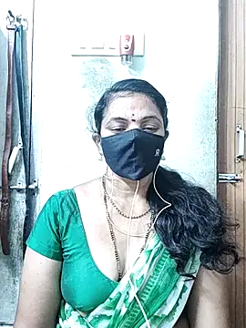 Snapshot of Leela_555 chatting on May 29, 2026, 1:47 am Leela 555 online show from May 29, 2026, 1:47 am