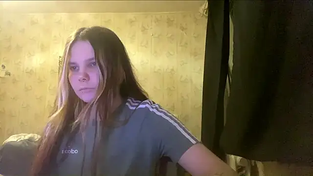 SusanaLeichty online show from July 18, 2026, 9:18 pm