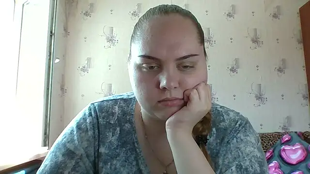 Snapshot of SoftHypnose chatting on June 9, 2026, 8:04 am SoftHypnose online show from June 9, 2026, 8:04 am