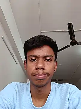 twinkissh online show from May 25, 2026, 7:58 am