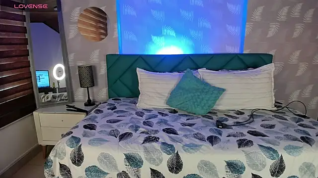 Scarlett  Cooper  1 online show from July 17, 2026, 6:46 pm