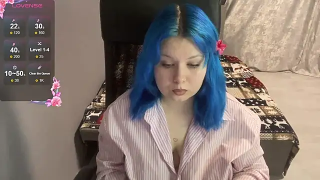 Snapshot of Stefani_Art chatting on June 4, 2026, 8:37 pm Stefani Art online show from June 4, 2026, 8:37 pm