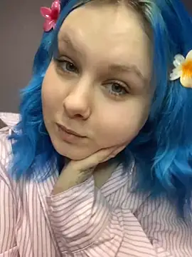 Snapshot of Stefani_Art chatting on June 15, 2026, 10:12 pm Stefani Art online show from June 15, 2026, 10:12 pm