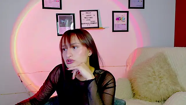 Snapshot of Natha_Ramirez chatting on May 31, 2026, 12:19 am Natha Ramirez online show from May 31, 2026, 12:19 am