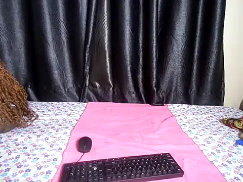 doll prettie online show from July 7, 2026, 6:47 am