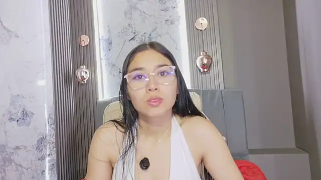 adaira31 online show from July 18, 2026, 1:48 pm